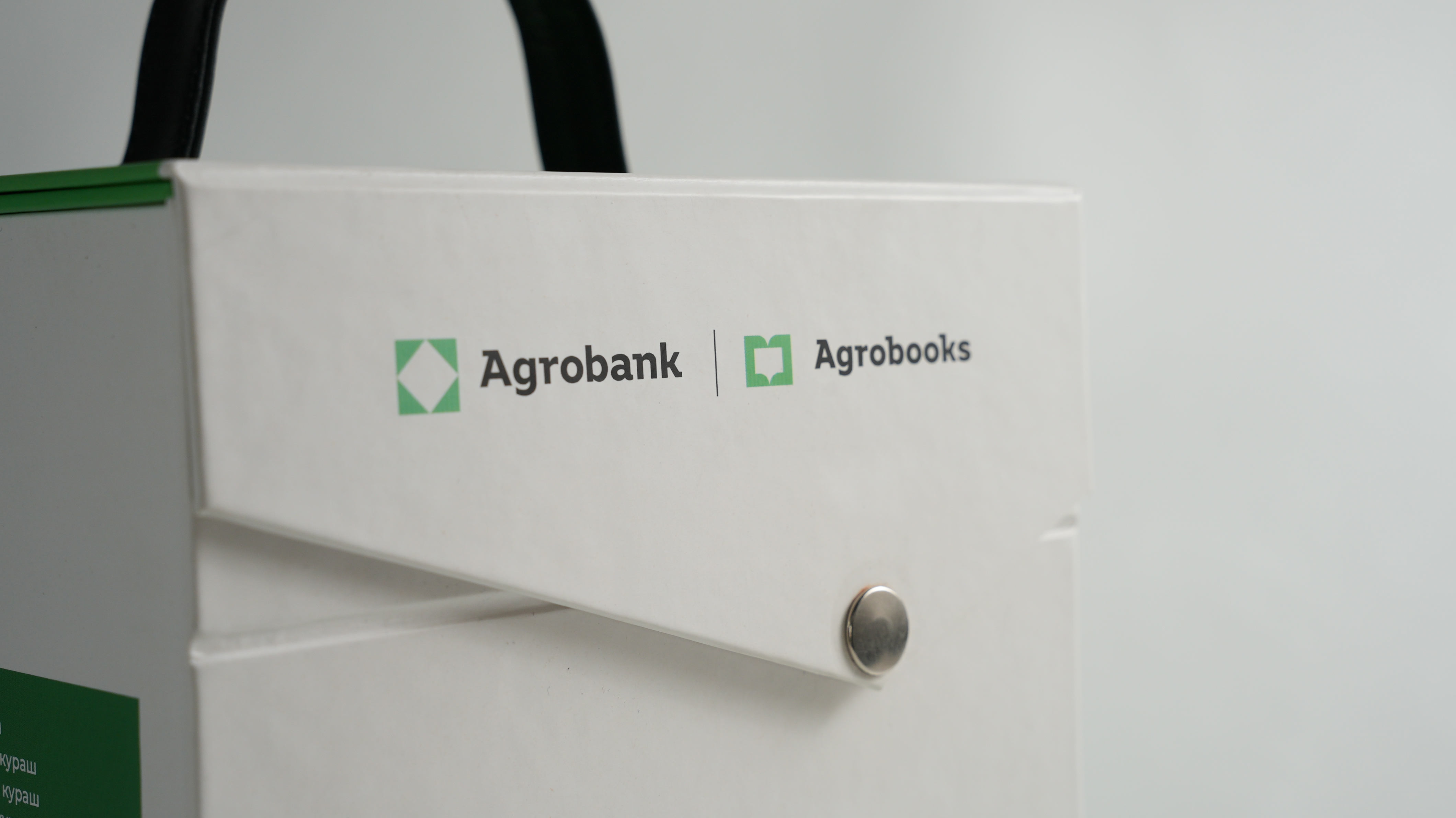 Agrobank Chemodan